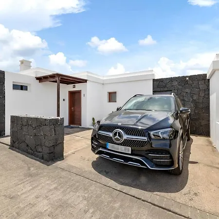 Lanzarote 3 Islas - Pool Heated Βίλα
